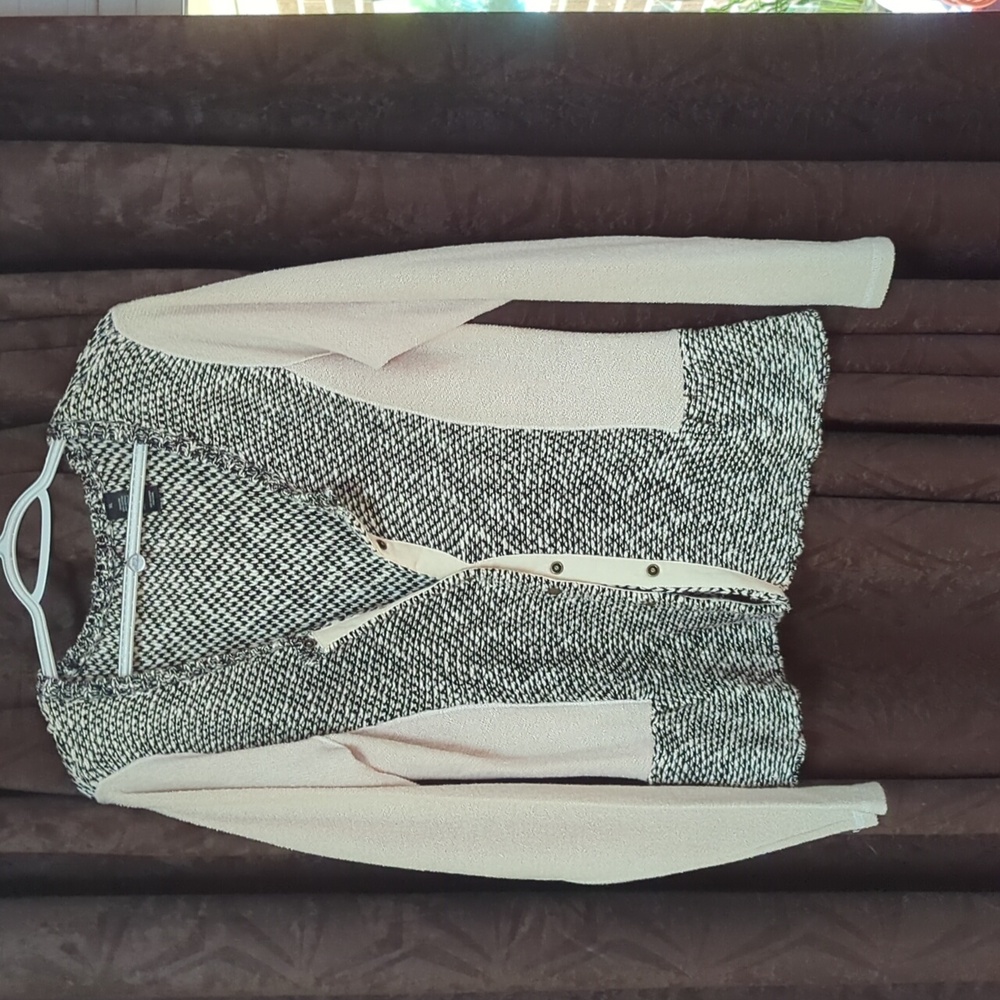 Buckles Womens Sweater